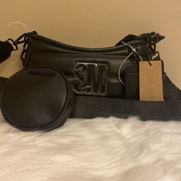 NWT Steve Madden Crossbody Bag w/AirPod Pouch - Picture 11 of 16